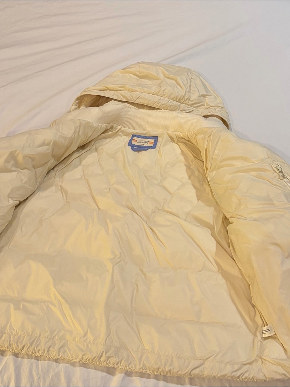 Marine Layer never worn puffer jacket - Picture 2 of 6